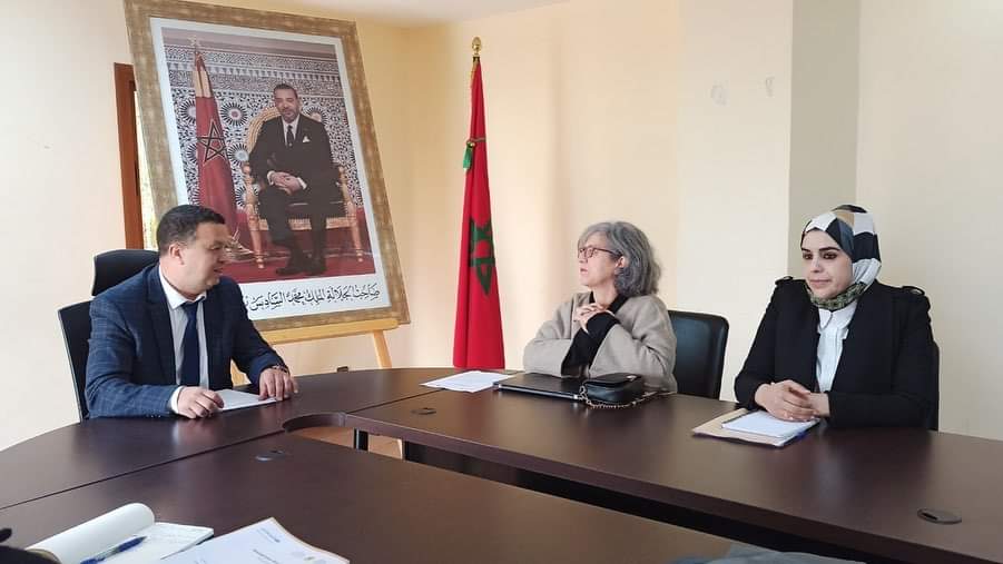 مستشارة اليونيسف لمقاربة النوع الاجتماعي فرع المغرب تقوم بزيارة ميدانية الى عدة مواقع وتلتقي يالمدير الاقليمي بالعرائش السيد محمد البعلي